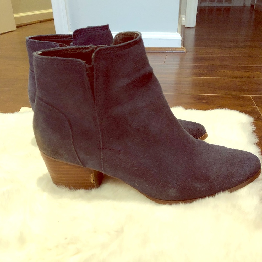 Aldo blue leather bootie